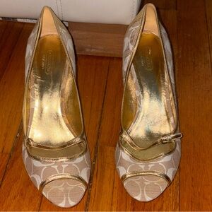 Coach Elegant gold Peep-Toe Heels